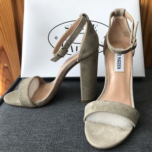 Steve Madden tan suede heels